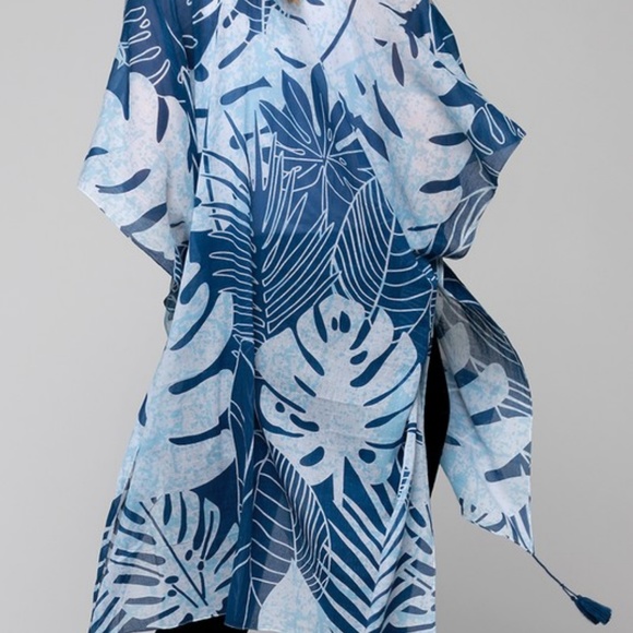 Fashion Kimonos - Picture 2 of 6